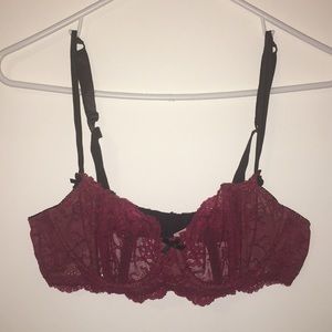 Victoria Secret 36C bra